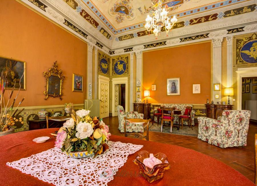 Residenza Storica Palazzo Ricciarelli Villa Волтера Екстериор снимка