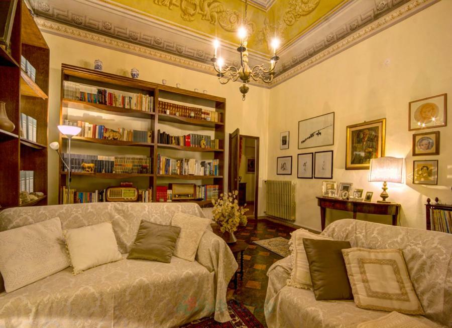 Residenza Storica Palazzo Ricciarelli Villa Волтера Екстериор снимка