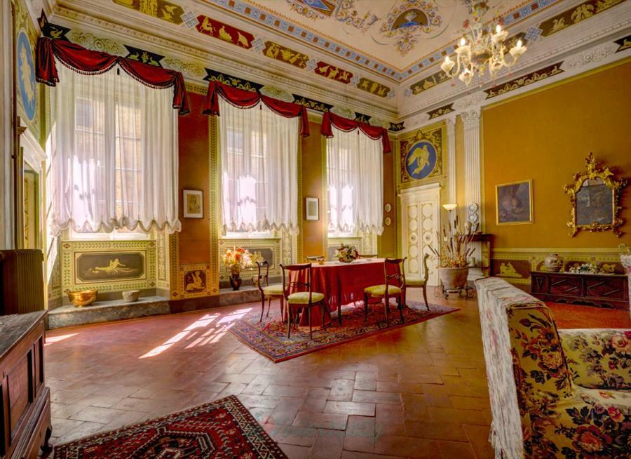 Residenza Storica Palazzo Ricciarelli Villa Волтера Екстериор снимка